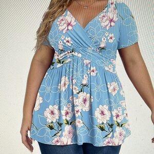 NWT Blue Floral Wrap Tunic Shirt Women’s Plus 2XL